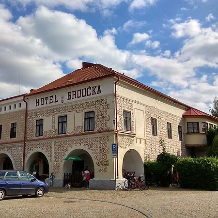 Hotel U Broucka Nove Mesto nad Metuji Exterior foto